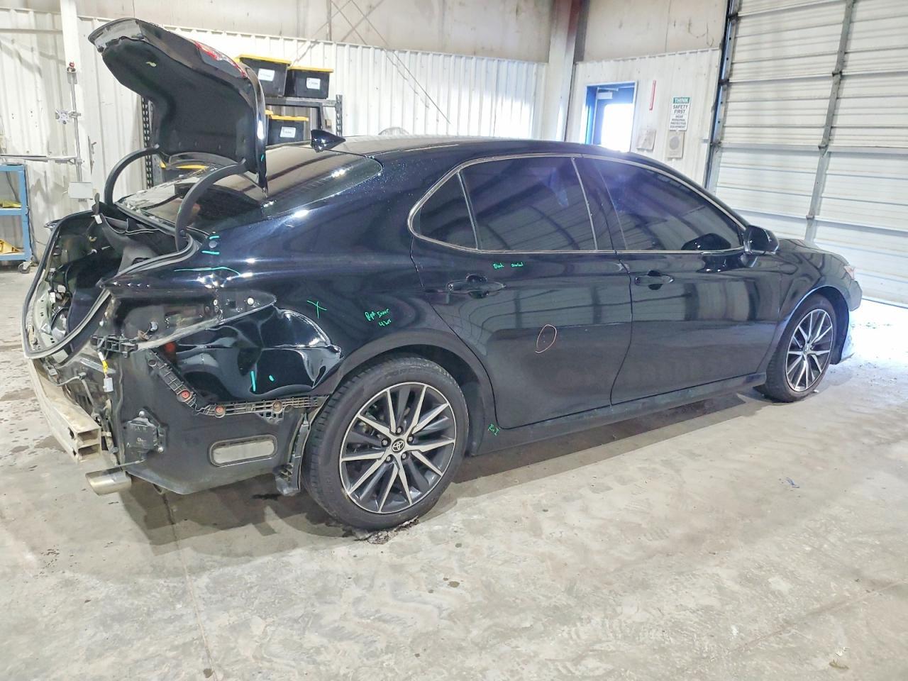 2023 TOYOTA CAMRY