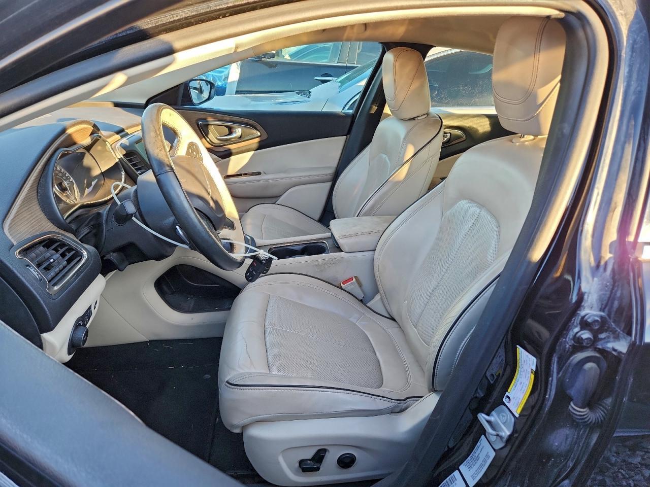 2015 CHRYSLER 200
