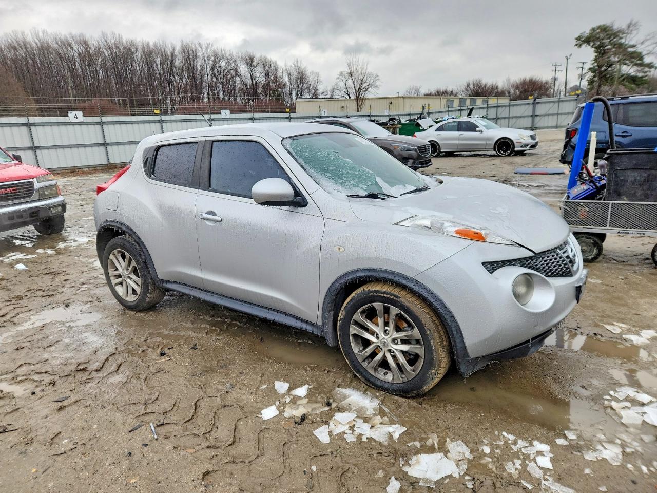 2014 NISSAN Juke