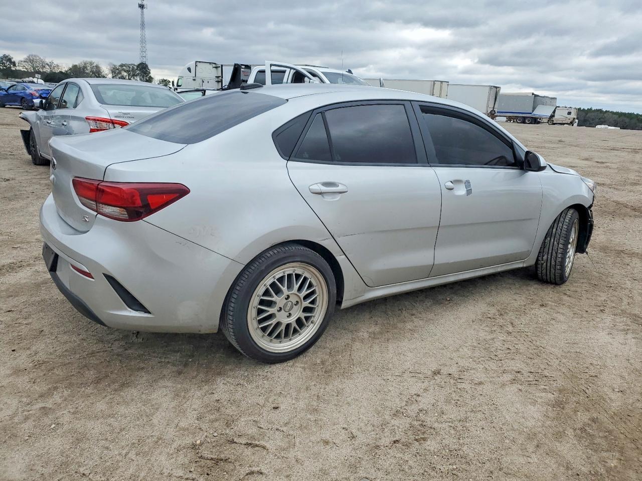 2021 KIA RIO