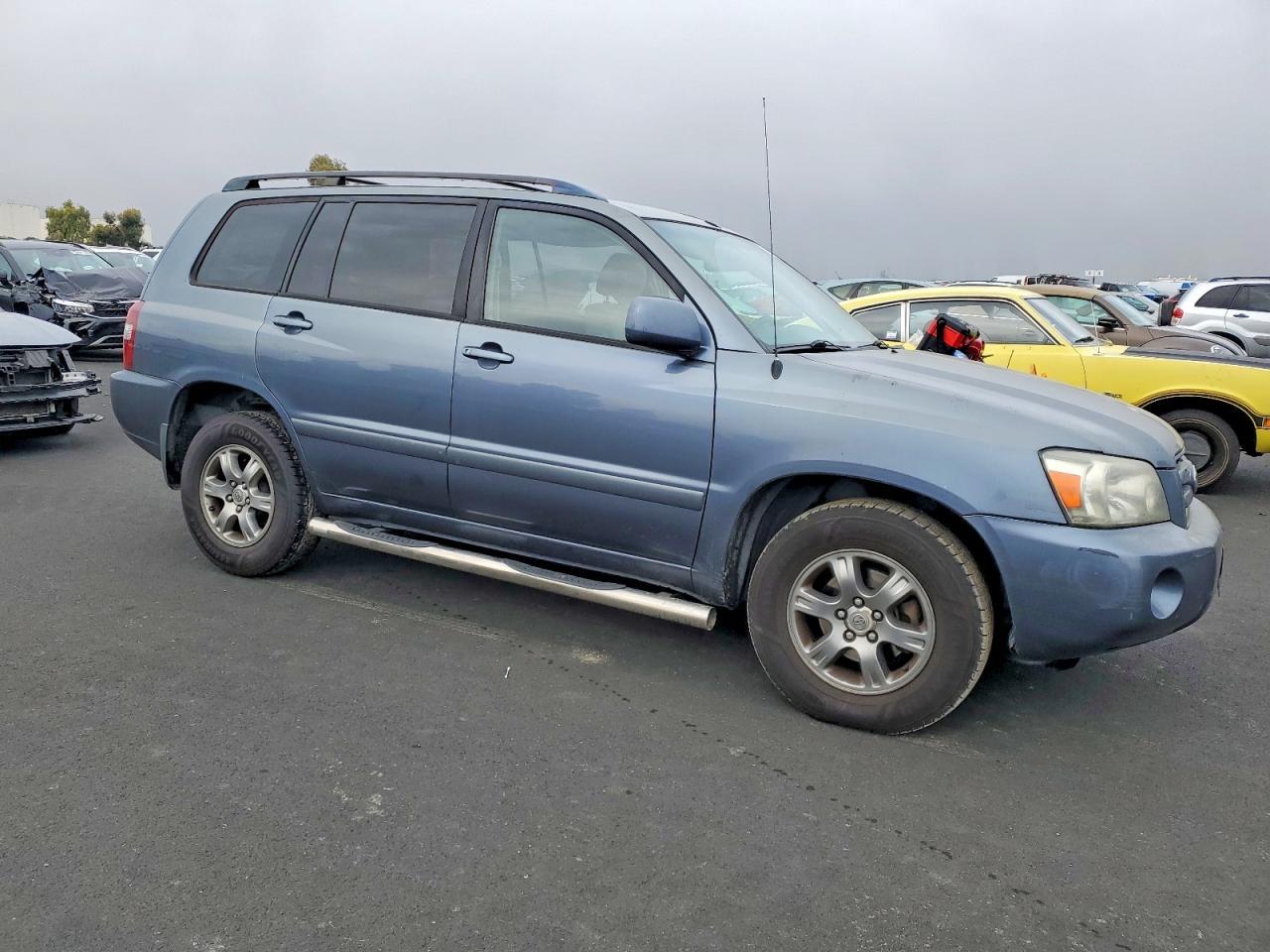 2005 TOYOTA HIGHLANDER