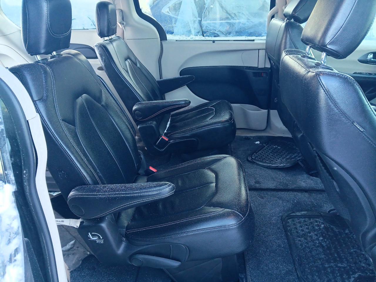 2022 CHRYSLER Pacifica