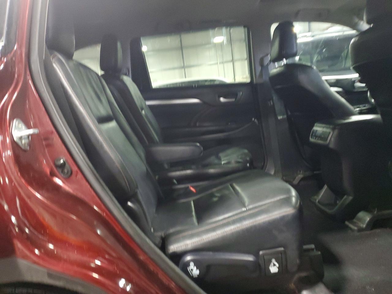 2017 TOYOTA HIGHLANDER