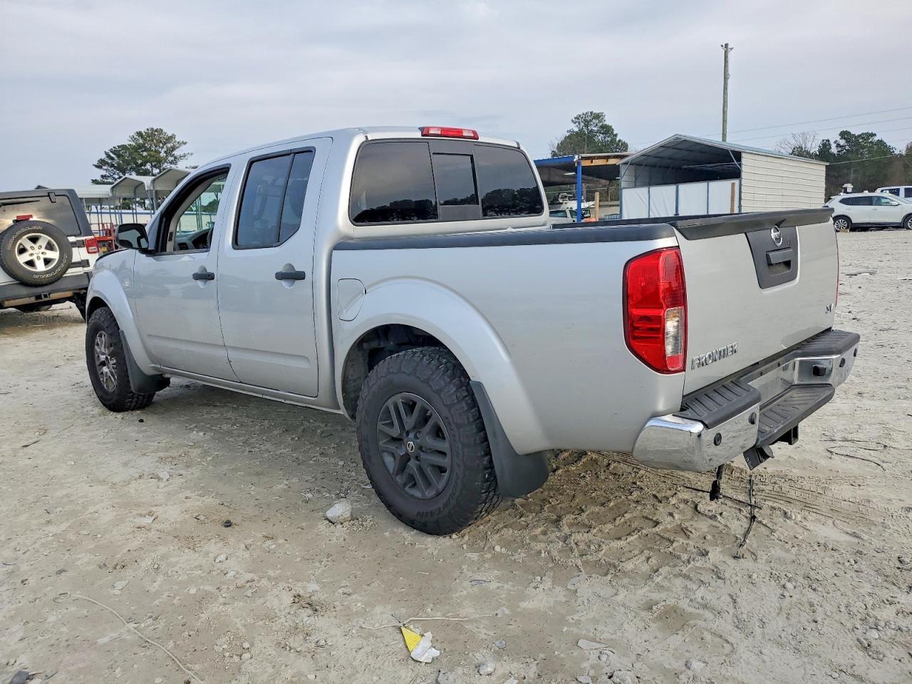 2020 NISSAN Frontier