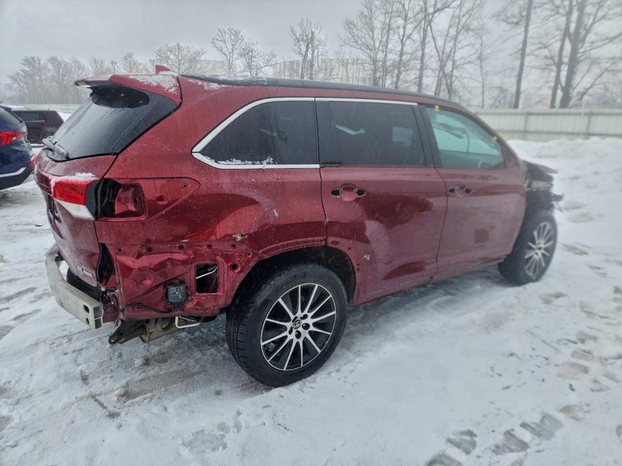2018 TOYOTA HIGHLANDER