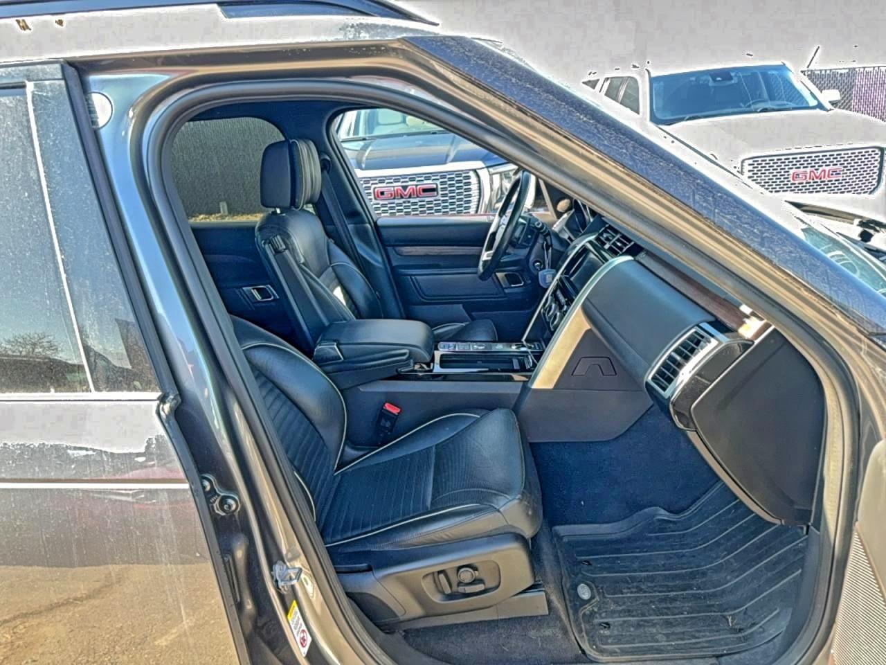 2017 LAND ROVER Discovery