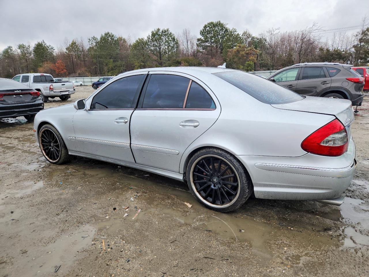 2009 MERCEDES-BENZ E-Class