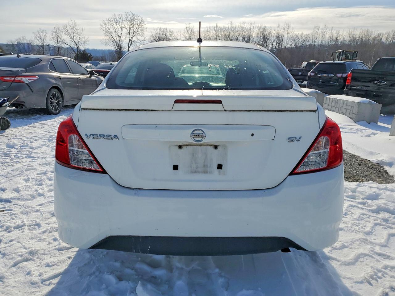 2017 NISSAN VERSA