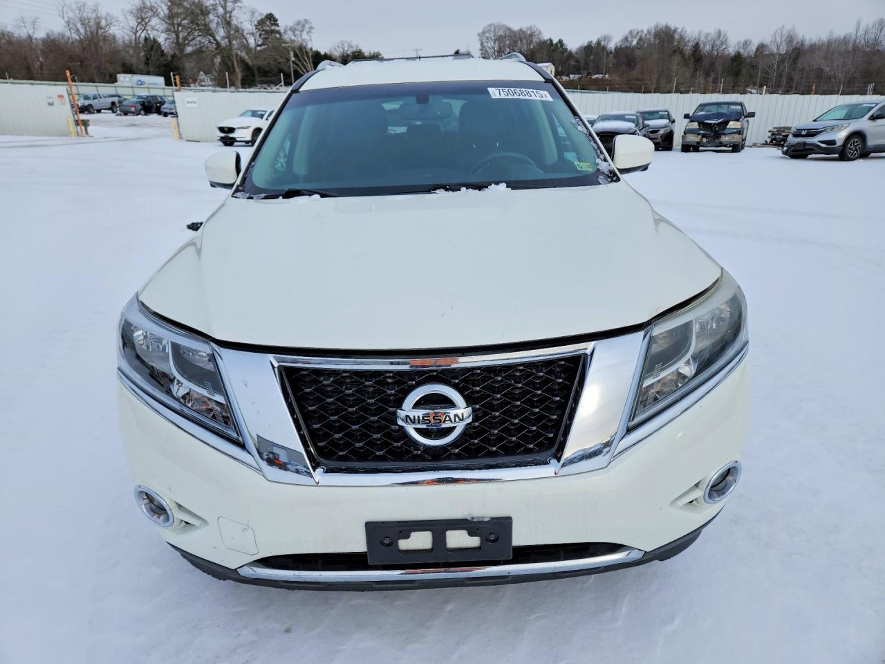 2015 NISSAN PATHFINDER