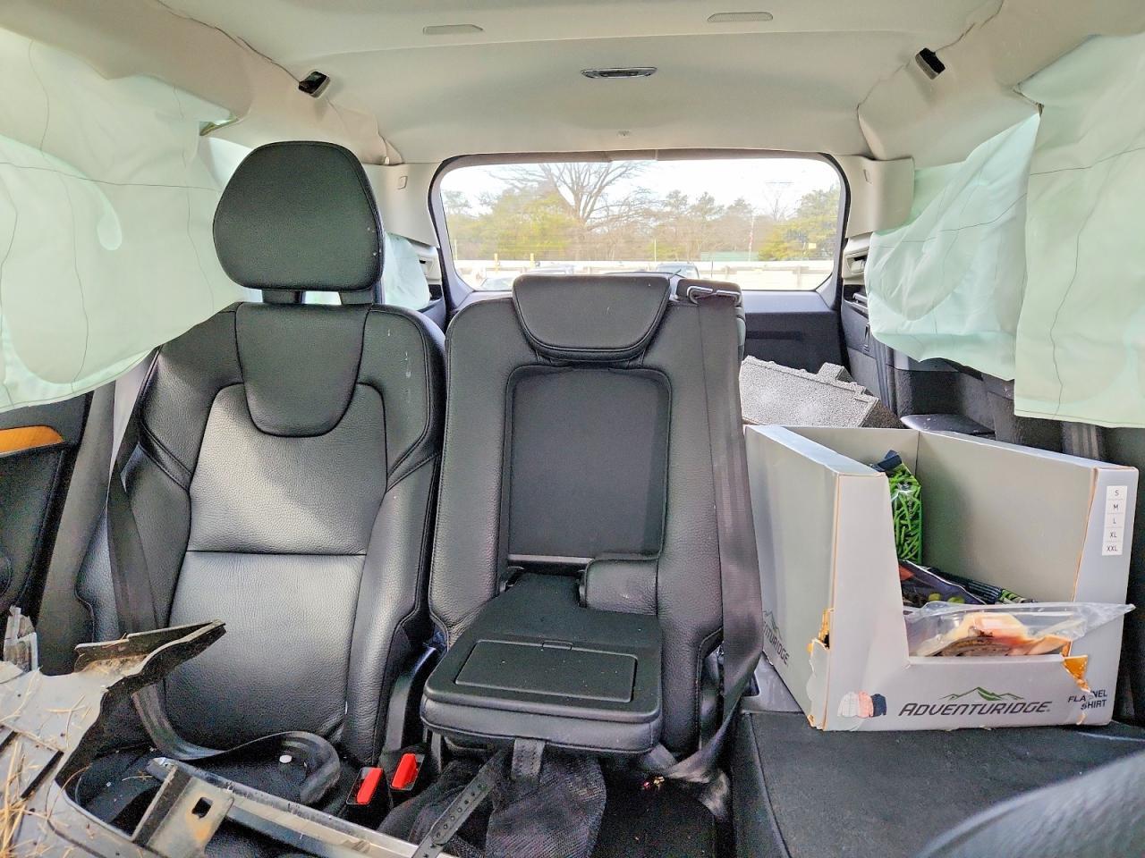 2021 VOLVO XC90