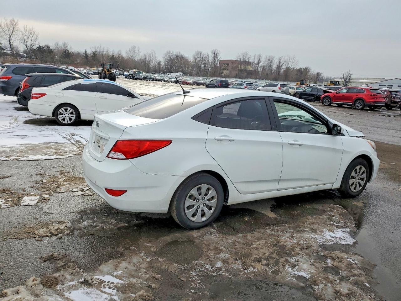 2016 HYUNDAI ACCENT