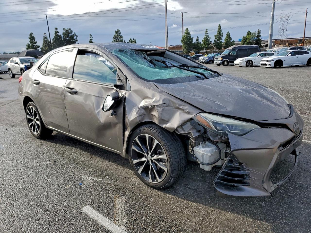 2017 TOYOTA COROLLA