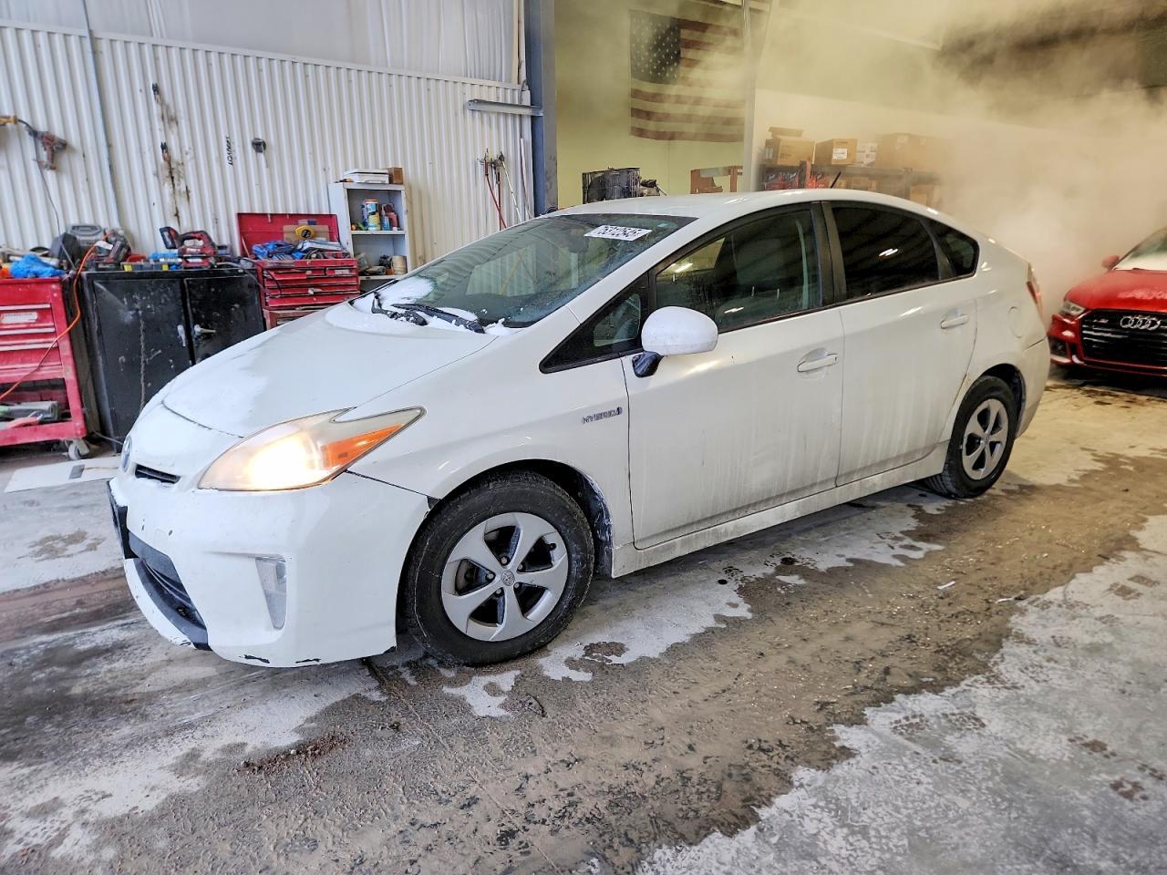 2014 TOYOTA PRIUS