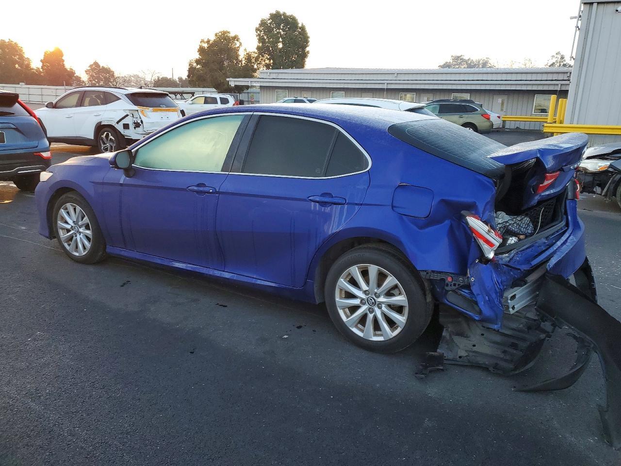 2018 TOYOTA CAMRY