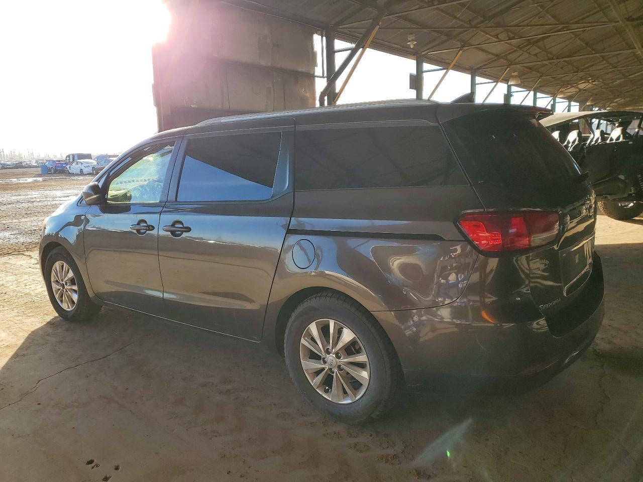 2015 KIA SEDONA
