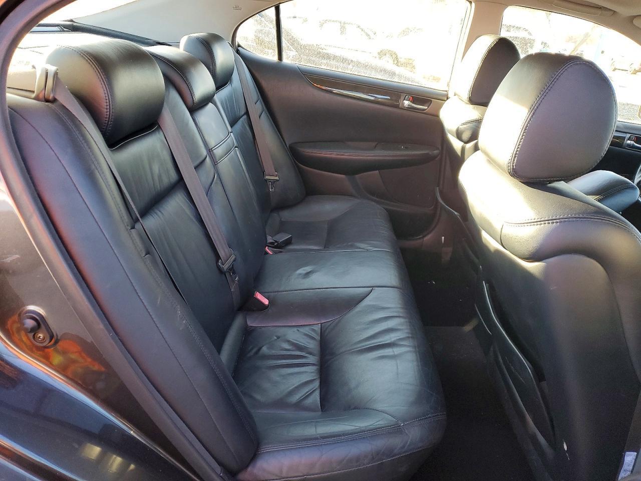 2004 LEXUS ES 330