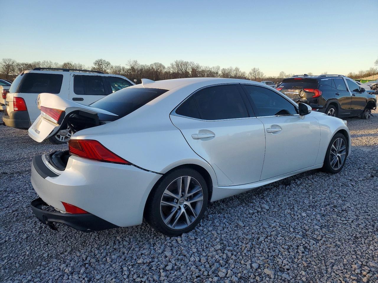 2018 LEXUS IS 300