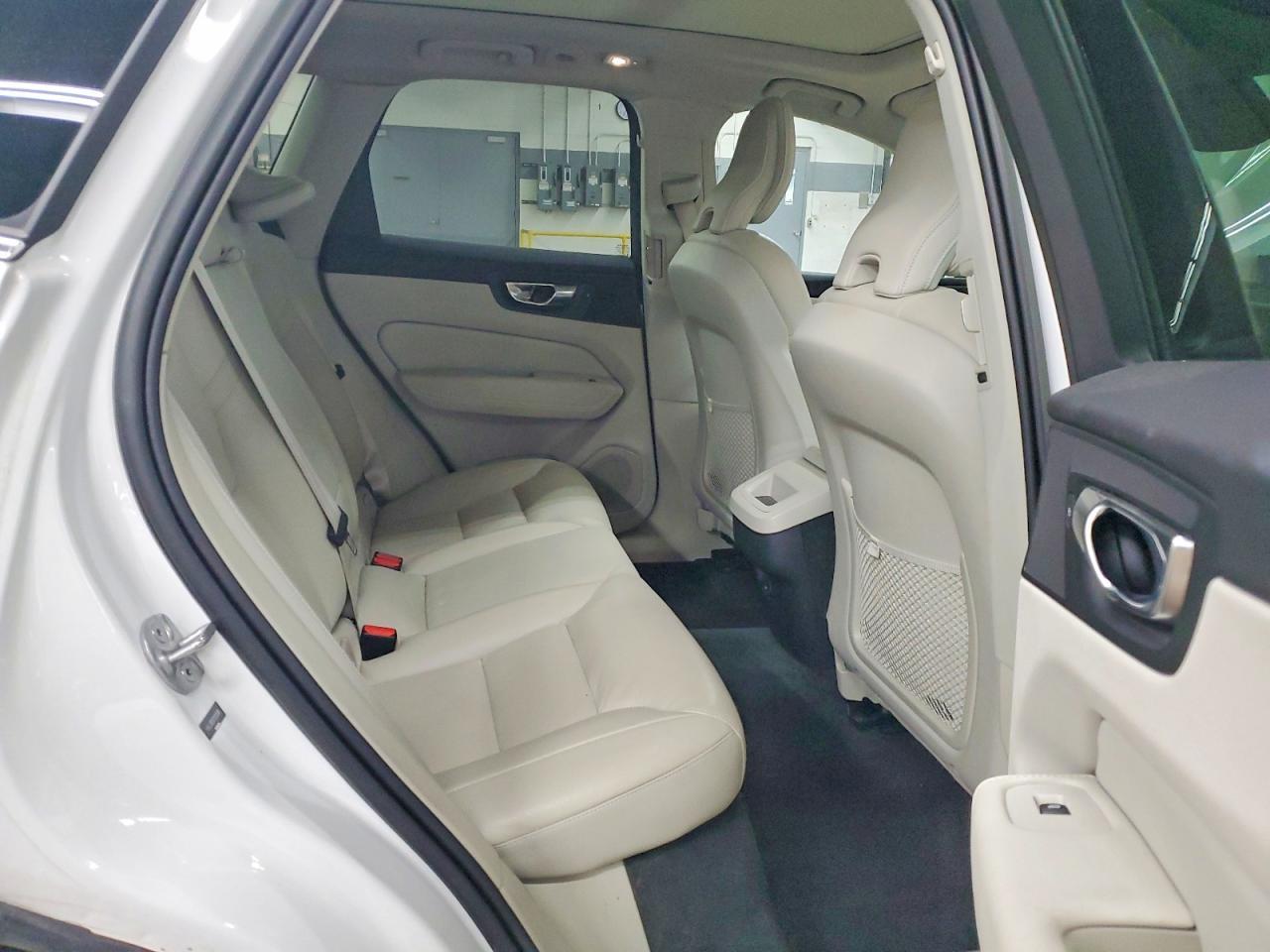 2023 VOLVO XC60