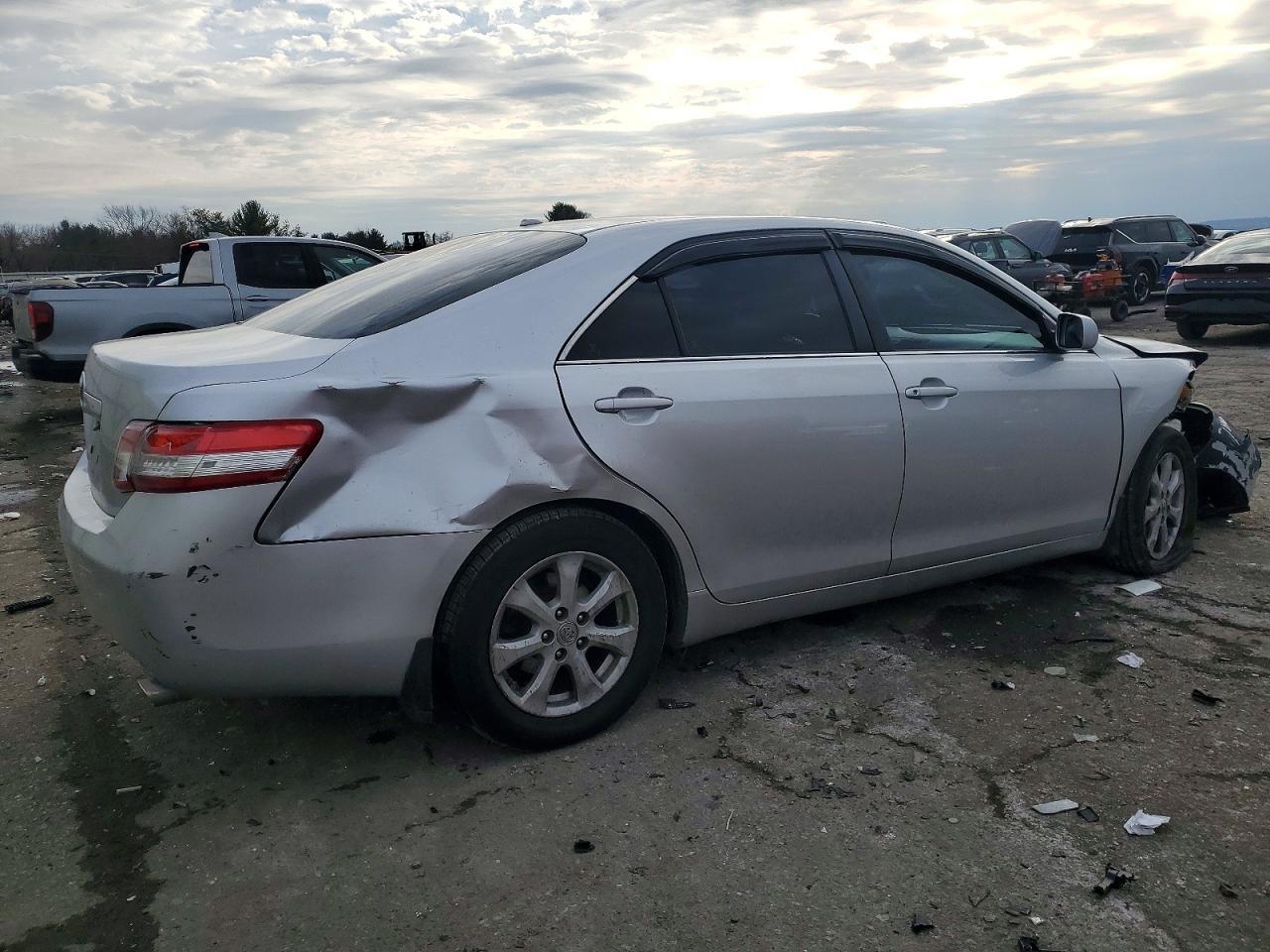 2010 TOYOTA CAMRY