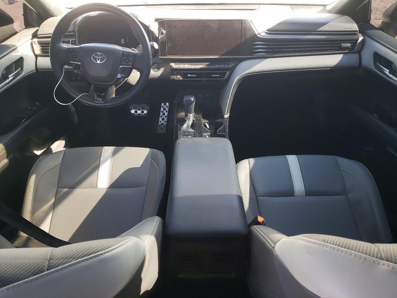 2025 TOYOTA CAMRY