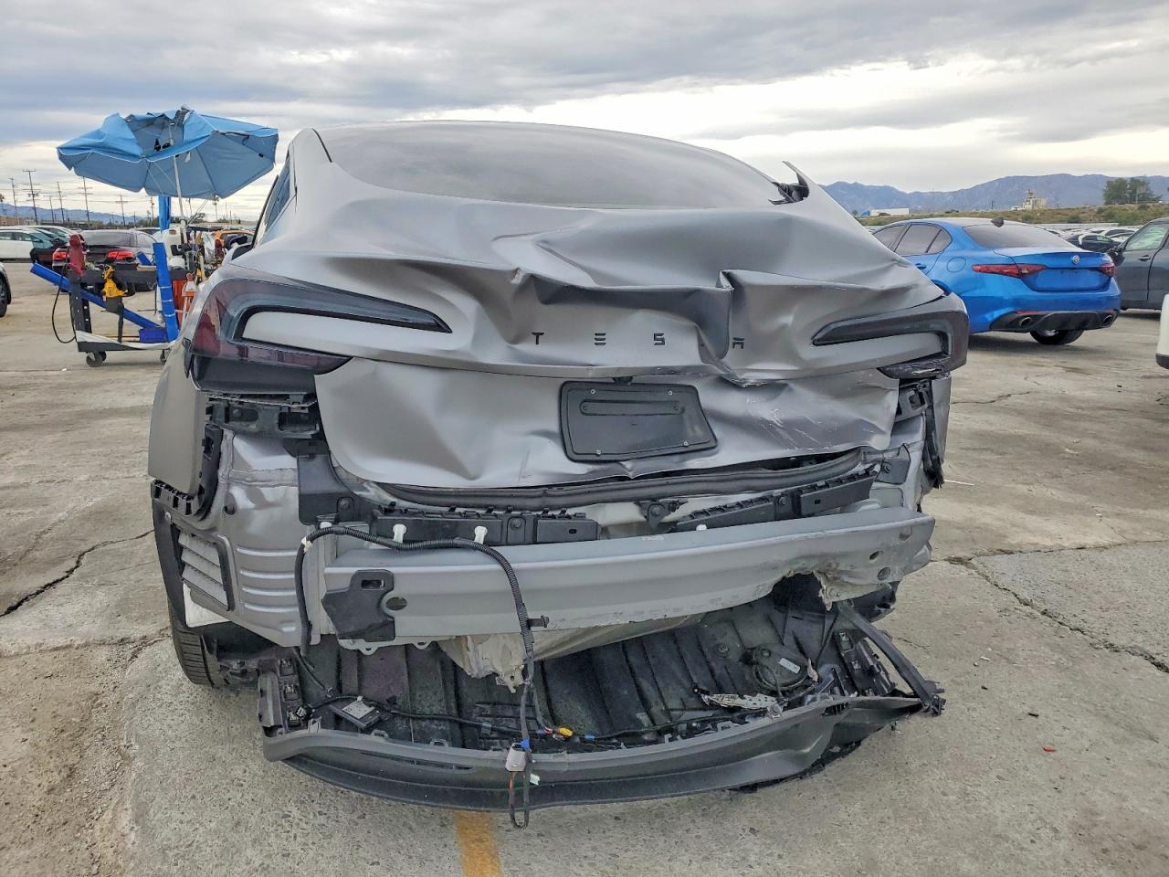 2025 TESLA MODEL 3