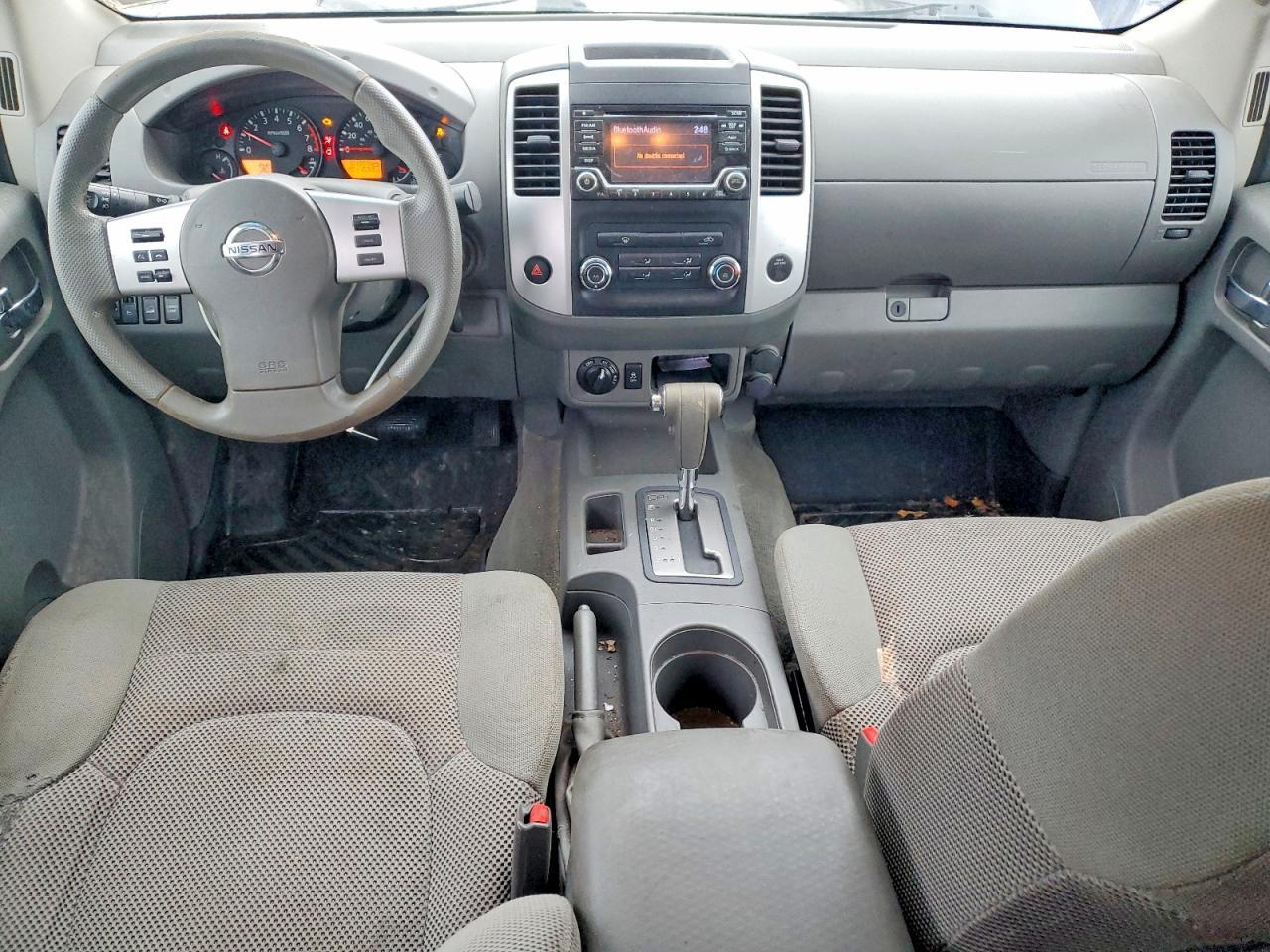 2015 NISSAN Frontier