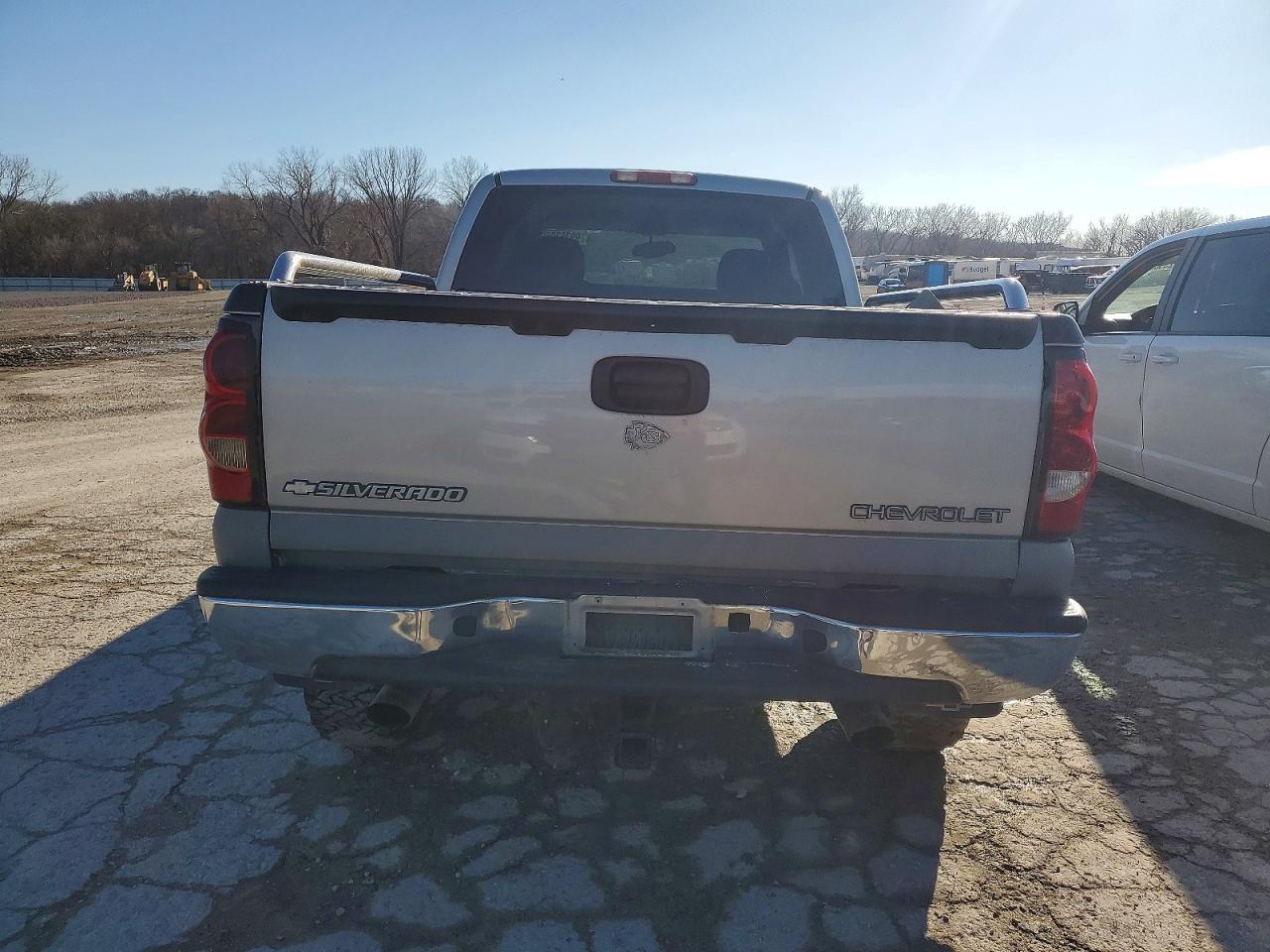 2004 CHEVROLET Silverado