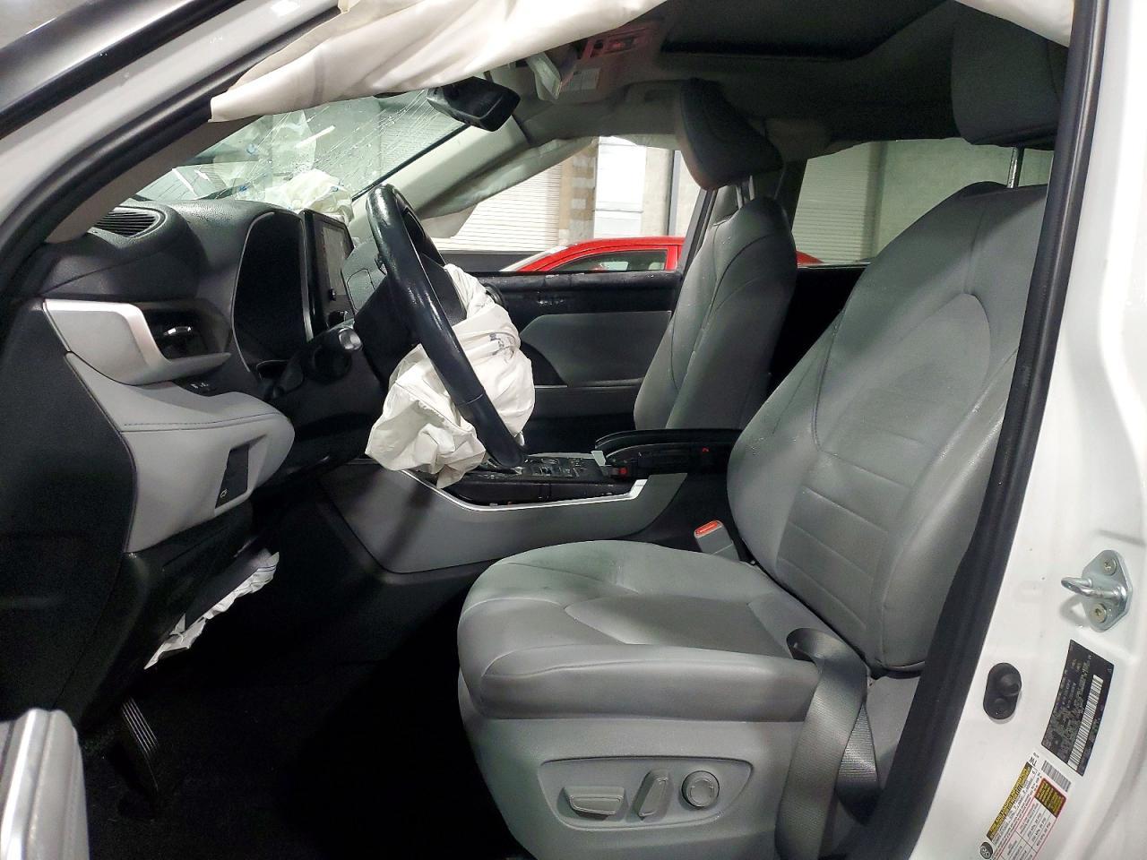 2022 TOYOTA HIGHLANDER