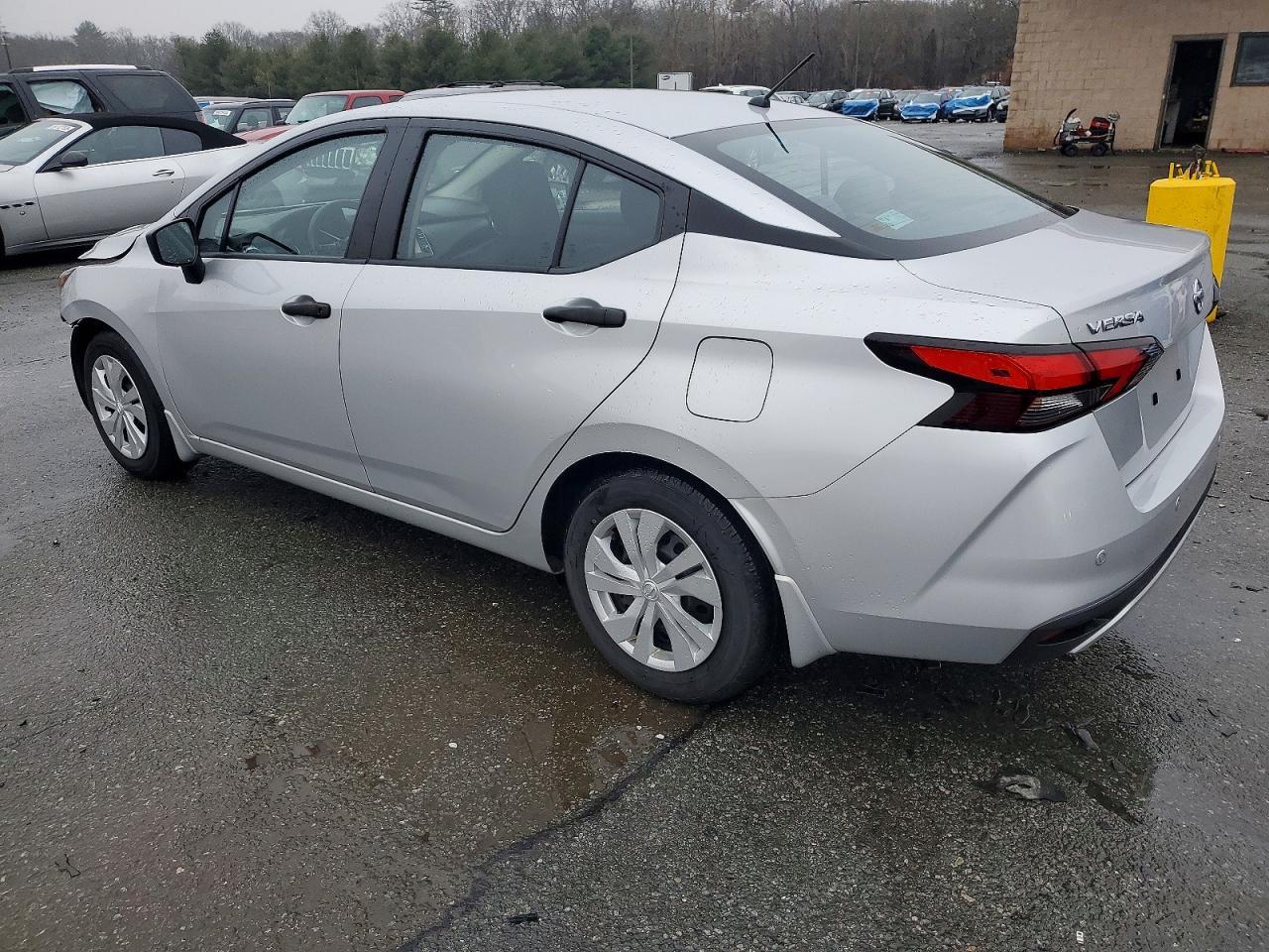 2020 NISSAN VERSA
