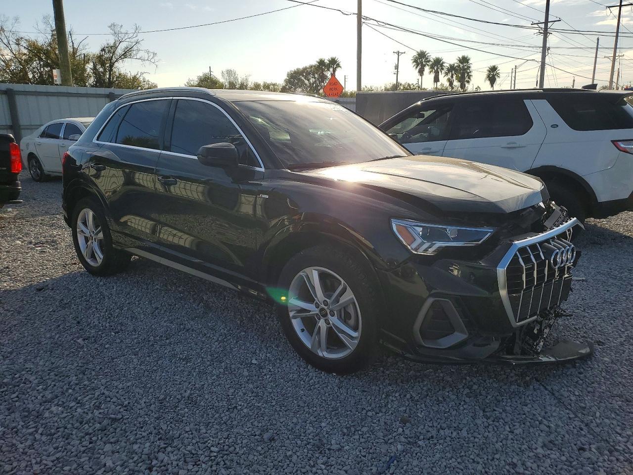 2024 AUDI Q3
