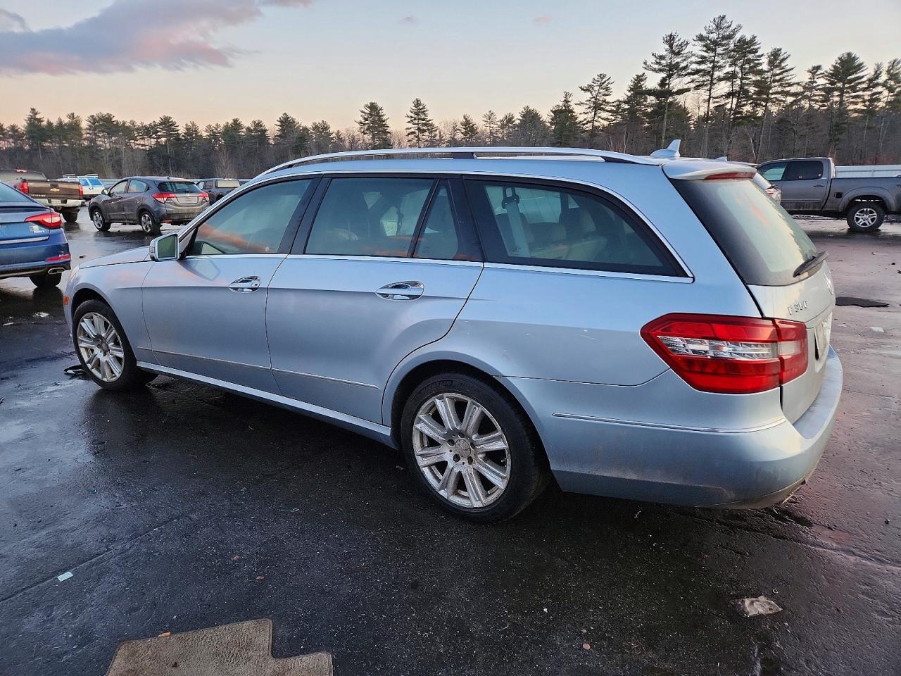 2013 MERCEDES-BENZ E-Class