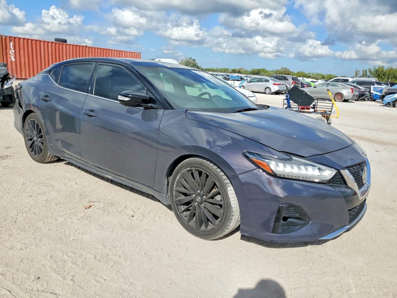 2021 NISSAN Maxima
