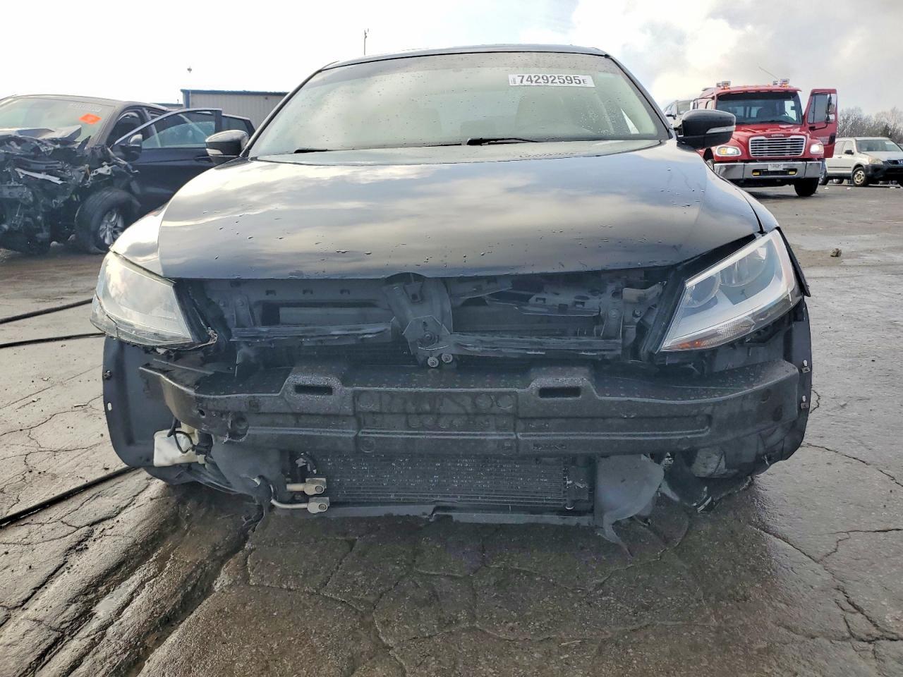 2011 VOLKSWAGEN JETTA