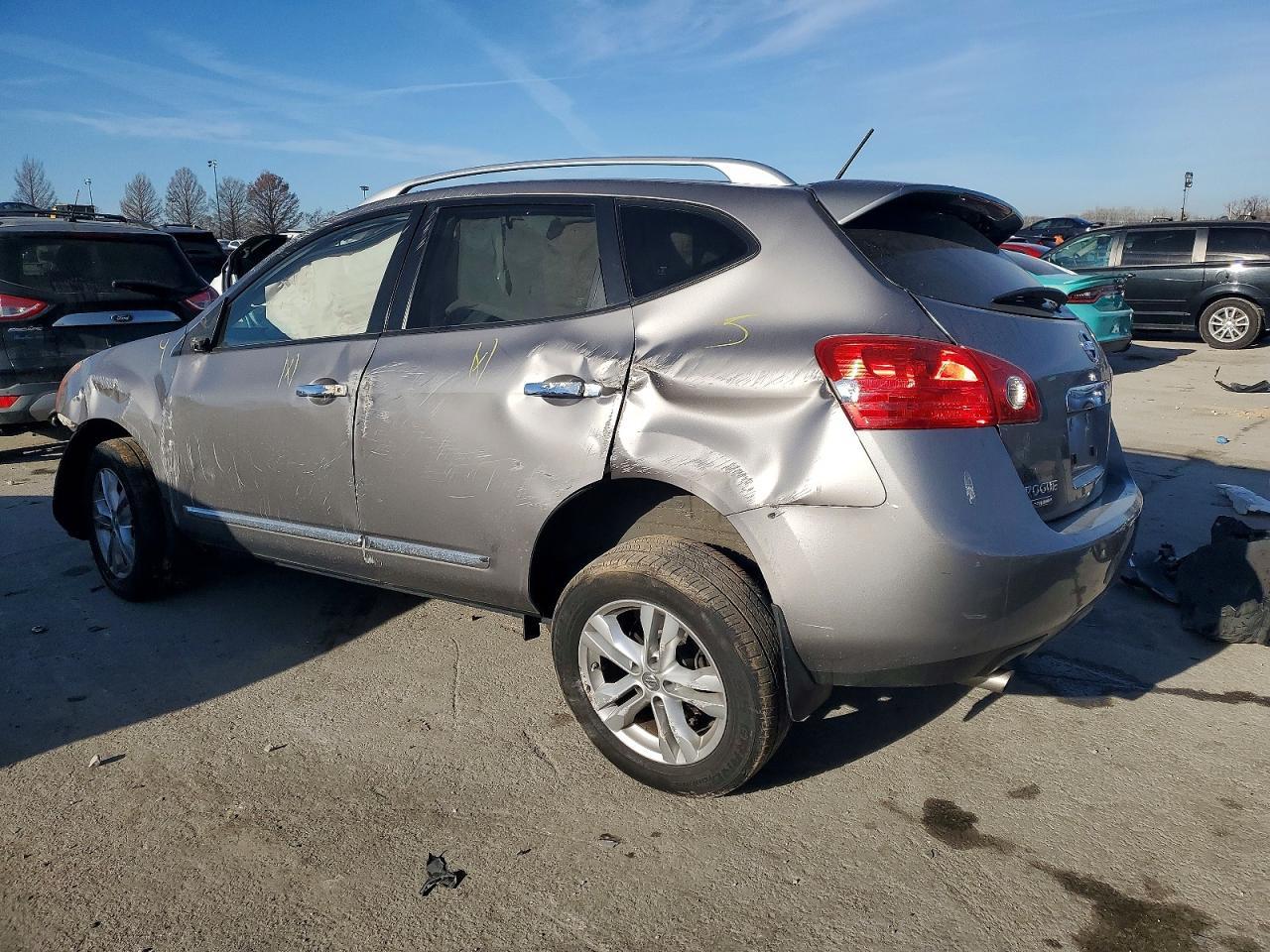 2015 NISSAN ROGUE