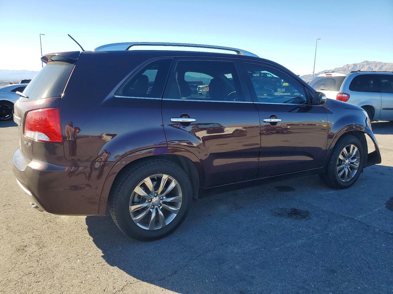 2011 KIA SORENTO