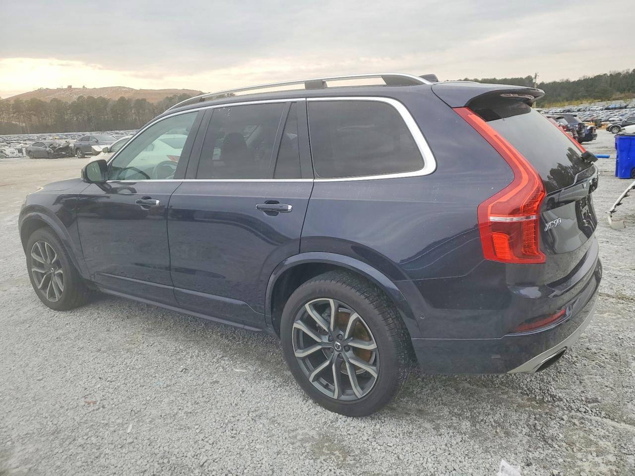 2017 VOLVO XC90
