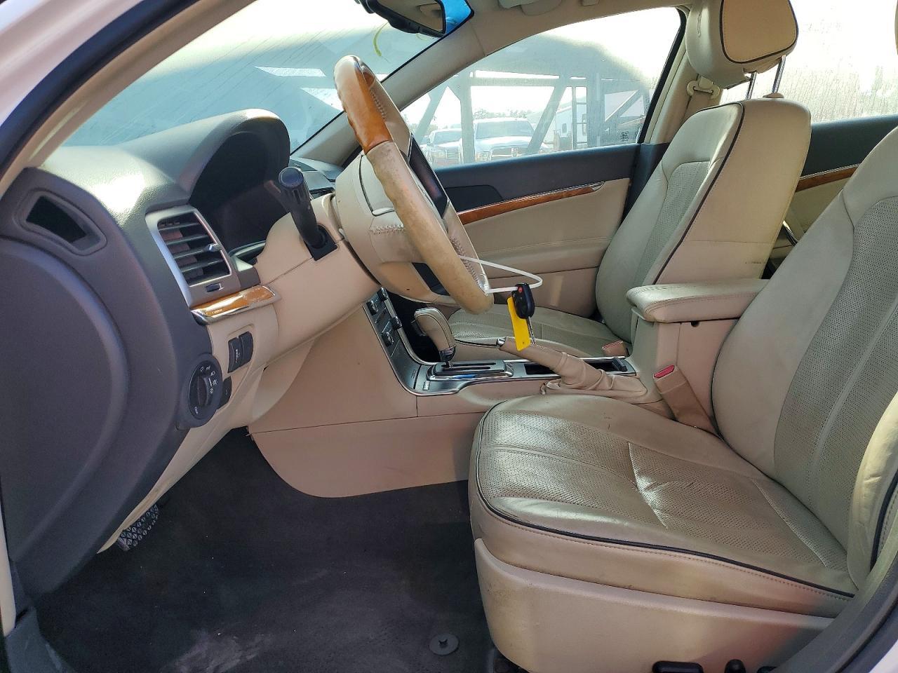 2011 LINCOLN MKZ
