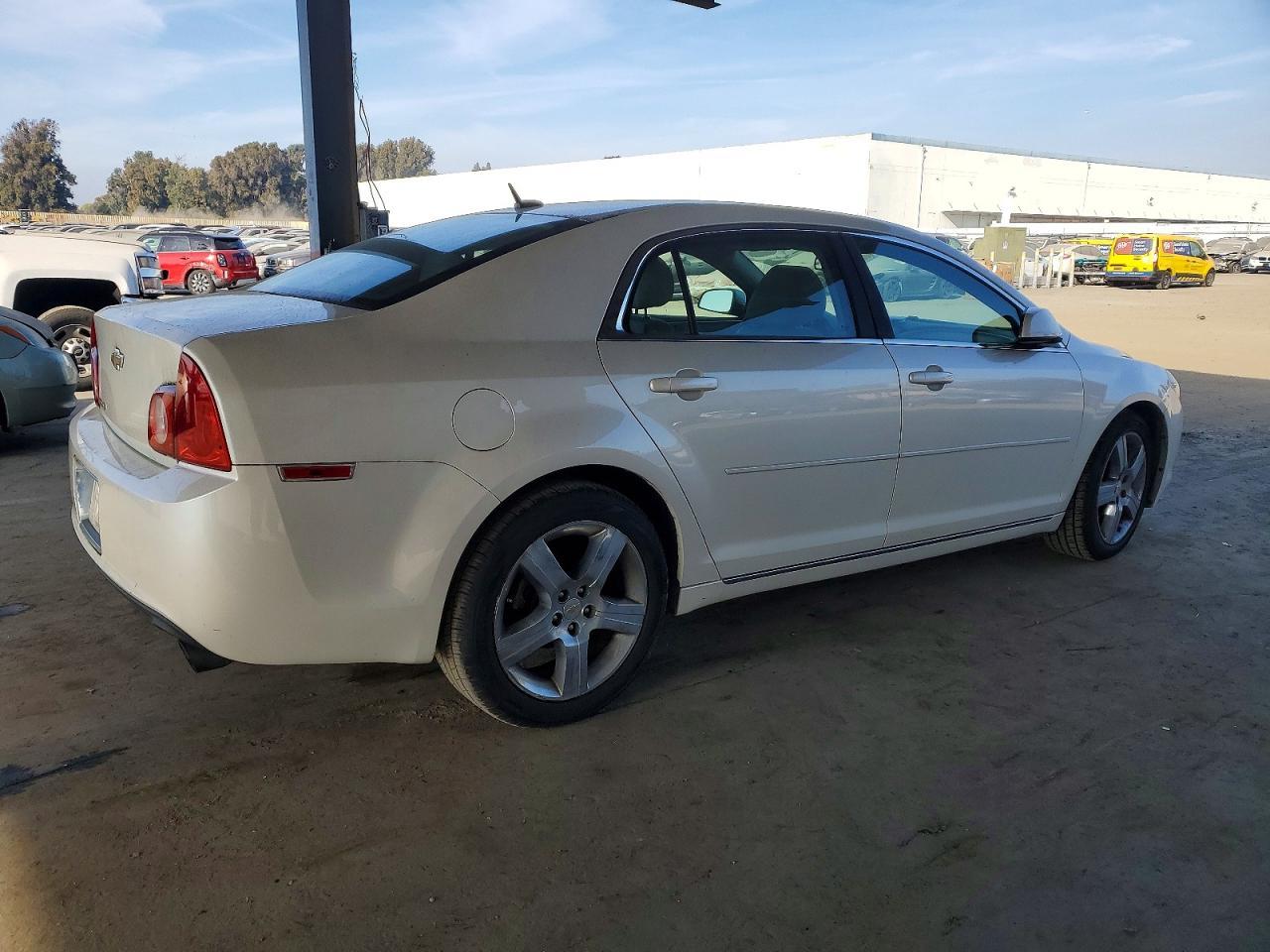 2011 CHEVROLET MALIBU