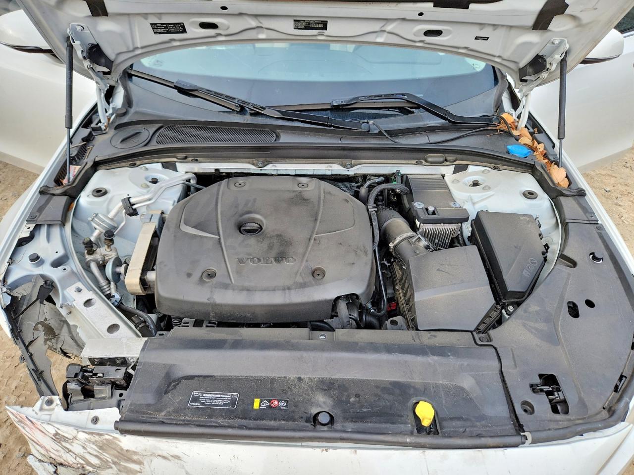 2018 VOLVO S90