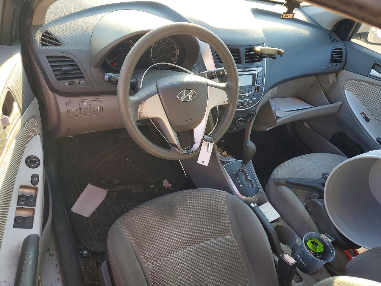 2012 HYUNDAI ACCENT
