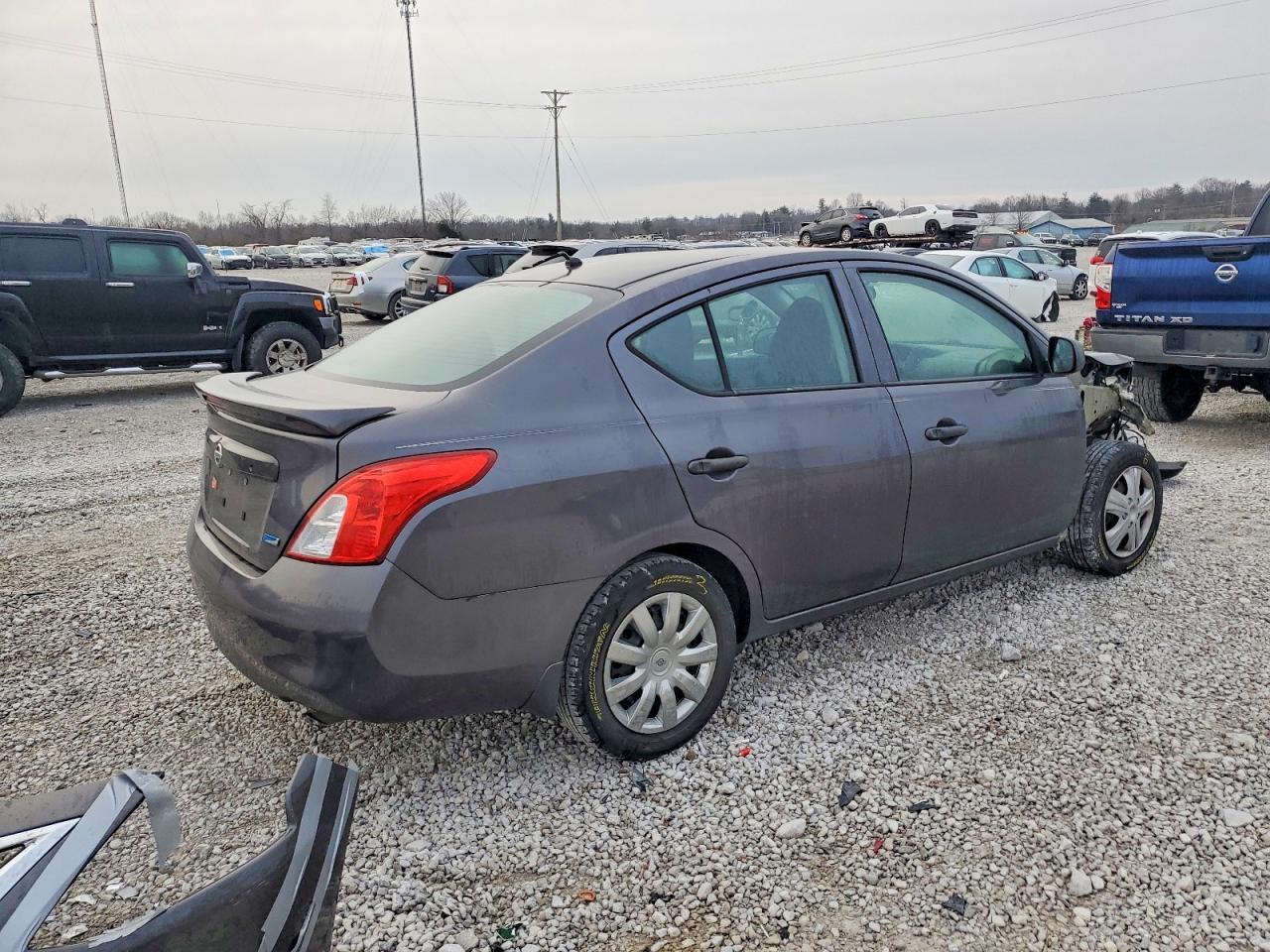 2015 NISSAN VERSA