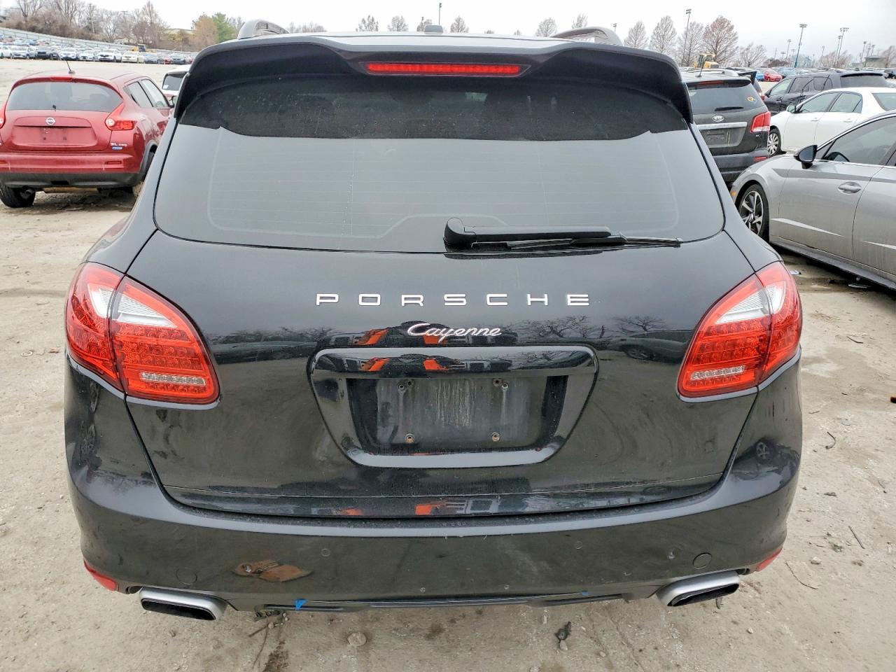 2014 PORSCHE CAYENNE