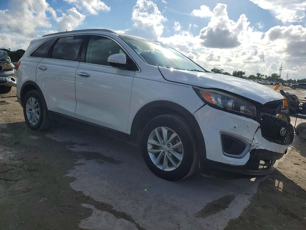 2017 KIA SORENTO