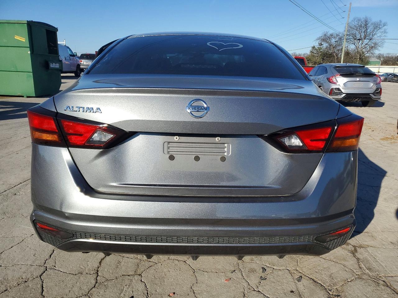 2022 NISSAN