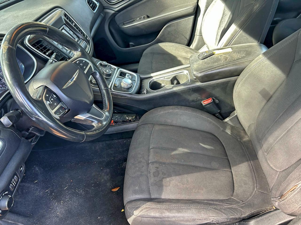 2016 CHRYSLER 200