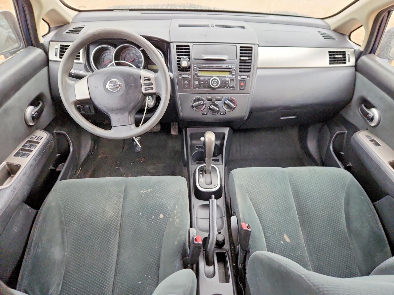 2011 NISSAN VERSA