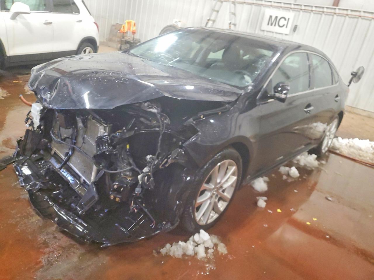 2014 TOYOTA Avalon
