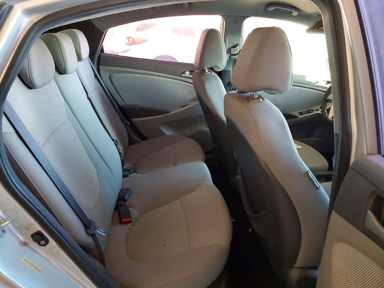 2012 HYUNDAI ACCENT