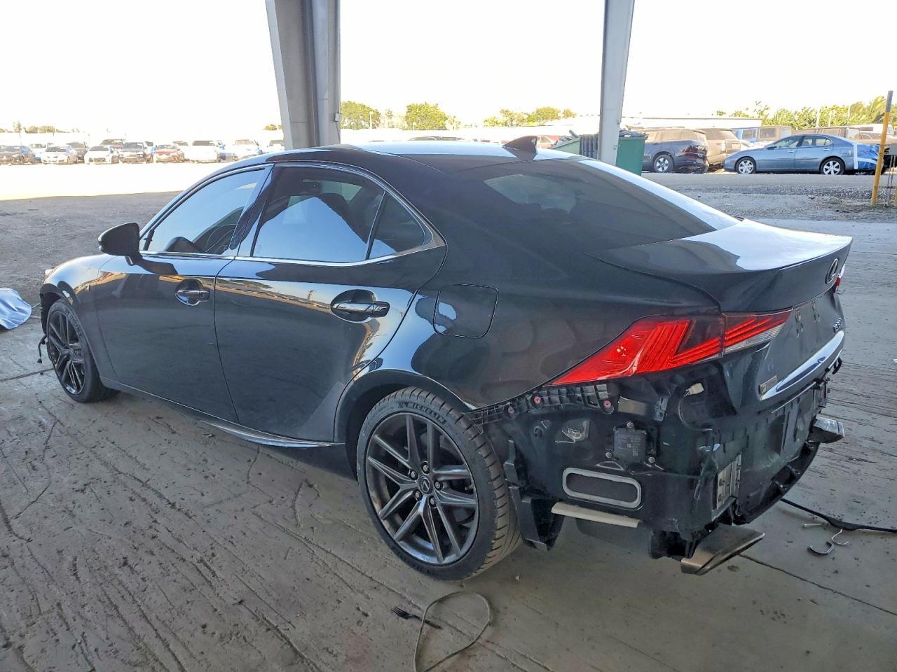 2018 LEXUS IS 300