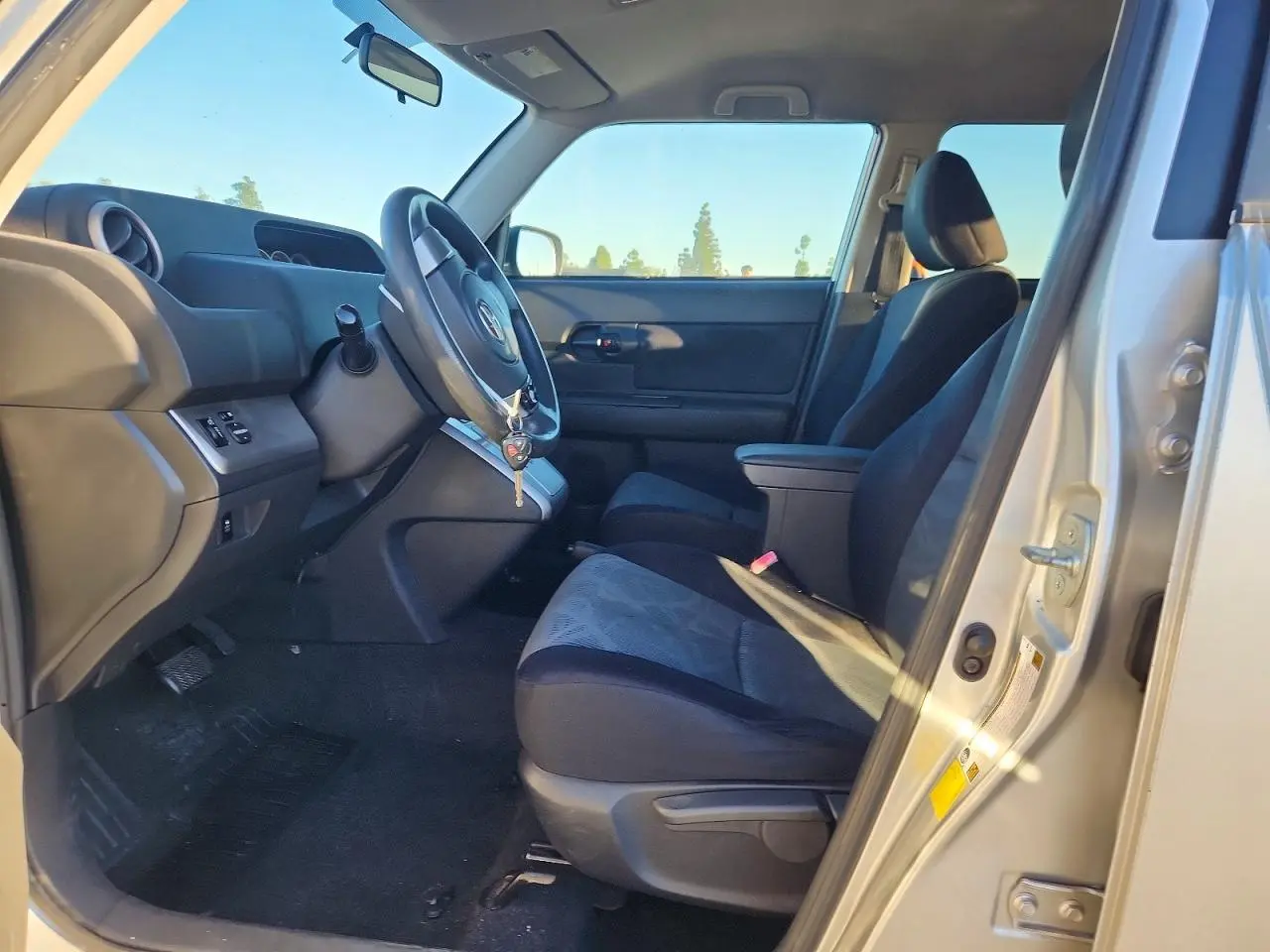 2012 TOYOTA SCION